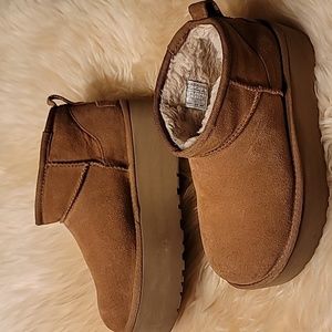 Platform Mini Uggs Chestnut